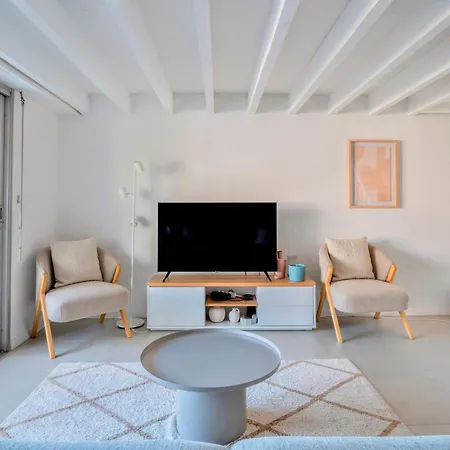 Superbe 6 Couchages - 4 Pièces - Clim - Terrasse